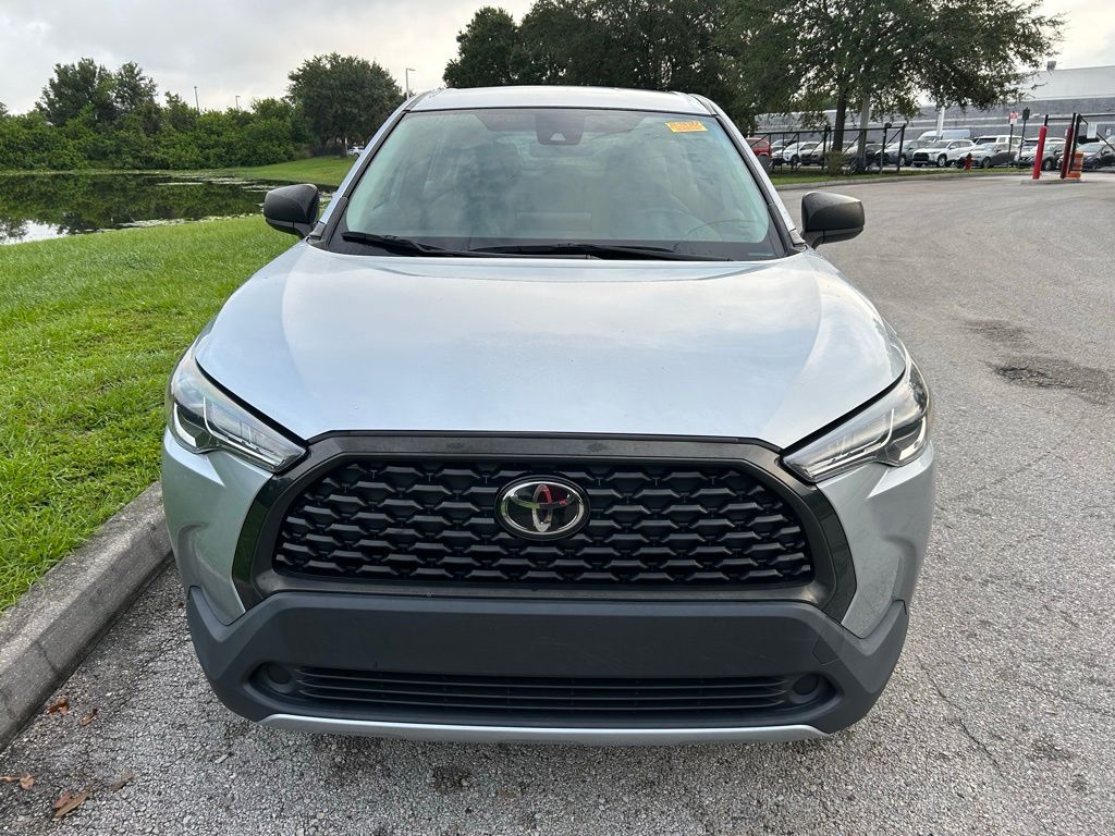 Thumbnail: 2022 Toyota Corolla Cross - 8