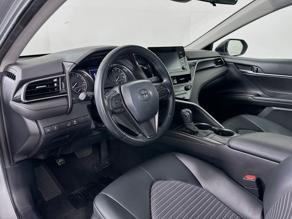 2023 Toyota Camry SE 9
