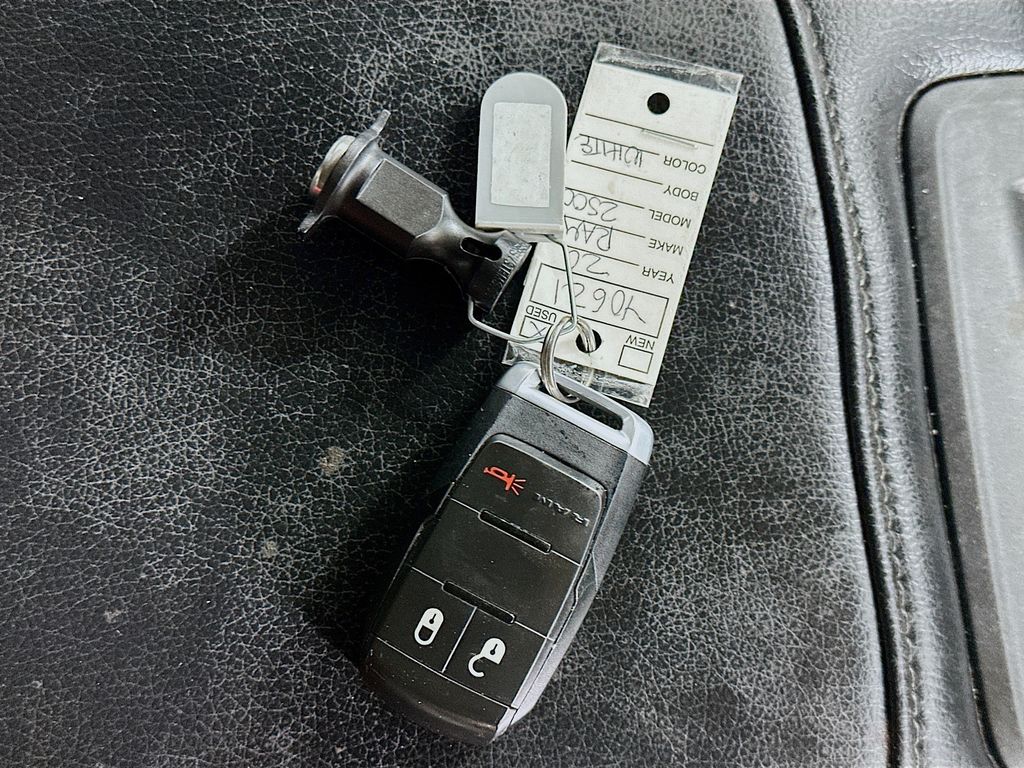 Used 2020 White Ram Tradesman image 36