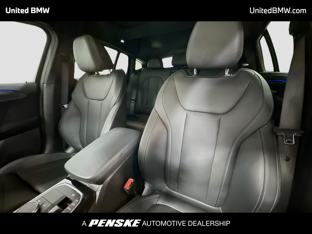 Thumbnail: 2025 BMW X4 - 5