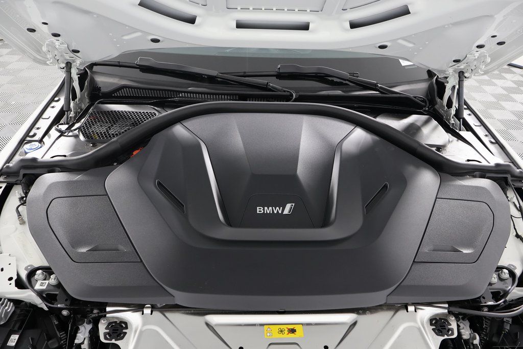 Thumbnail: 2023 BMW i4 - 15