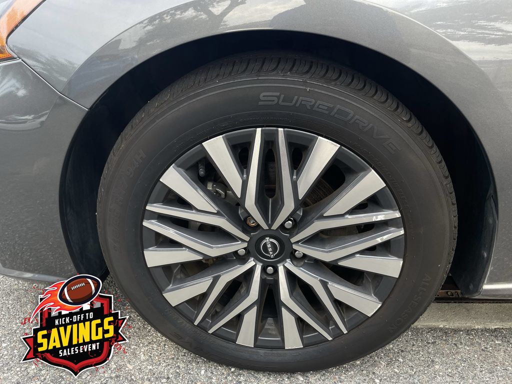 Used 2024 Nissan Altima Sedan