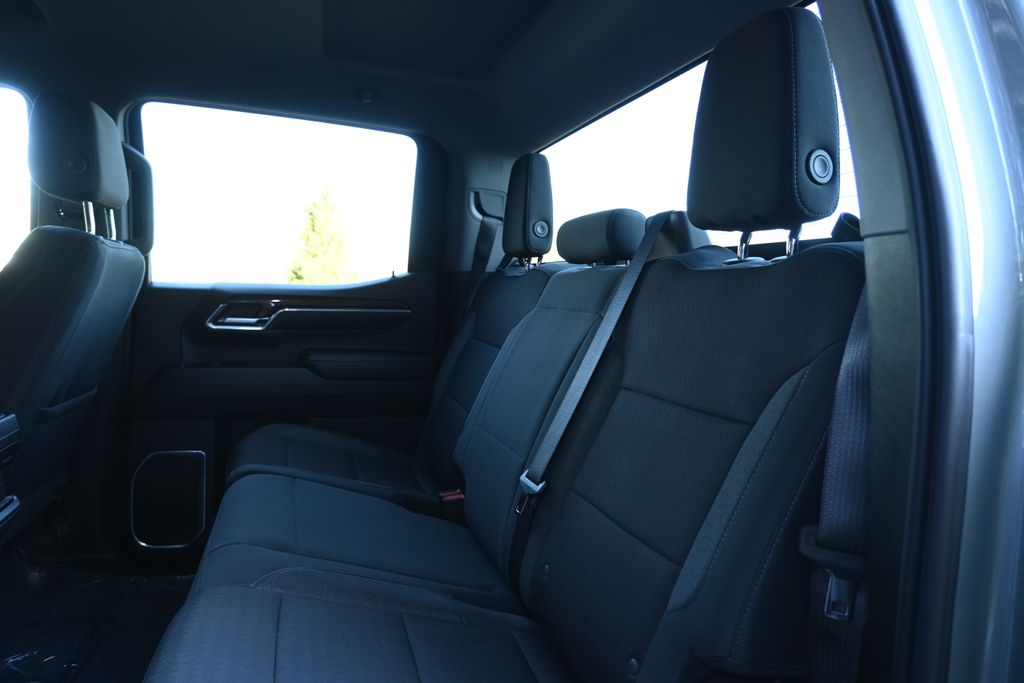 Thumbnail: 2024 Chevrolet Silverado 1500 - 4