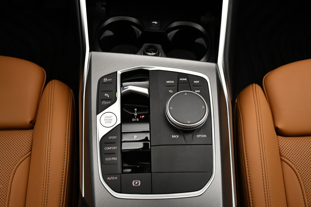 Thumbnail: 2025 BMW 3 Series - 29