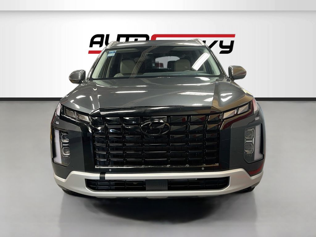 Used 2023 Gray Hyundai Calligraphy image 2