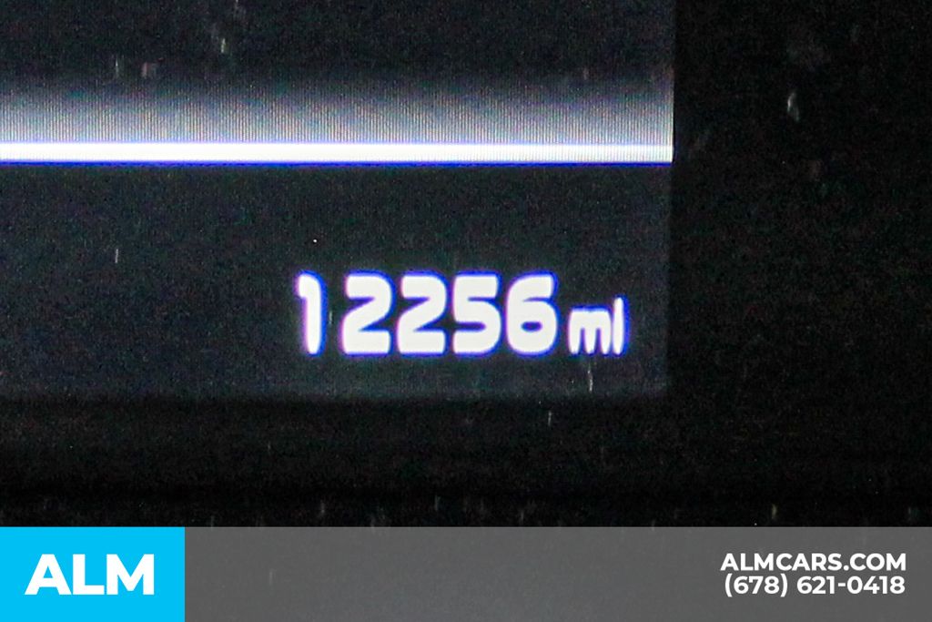 Used 2025 White Kia LX image 37