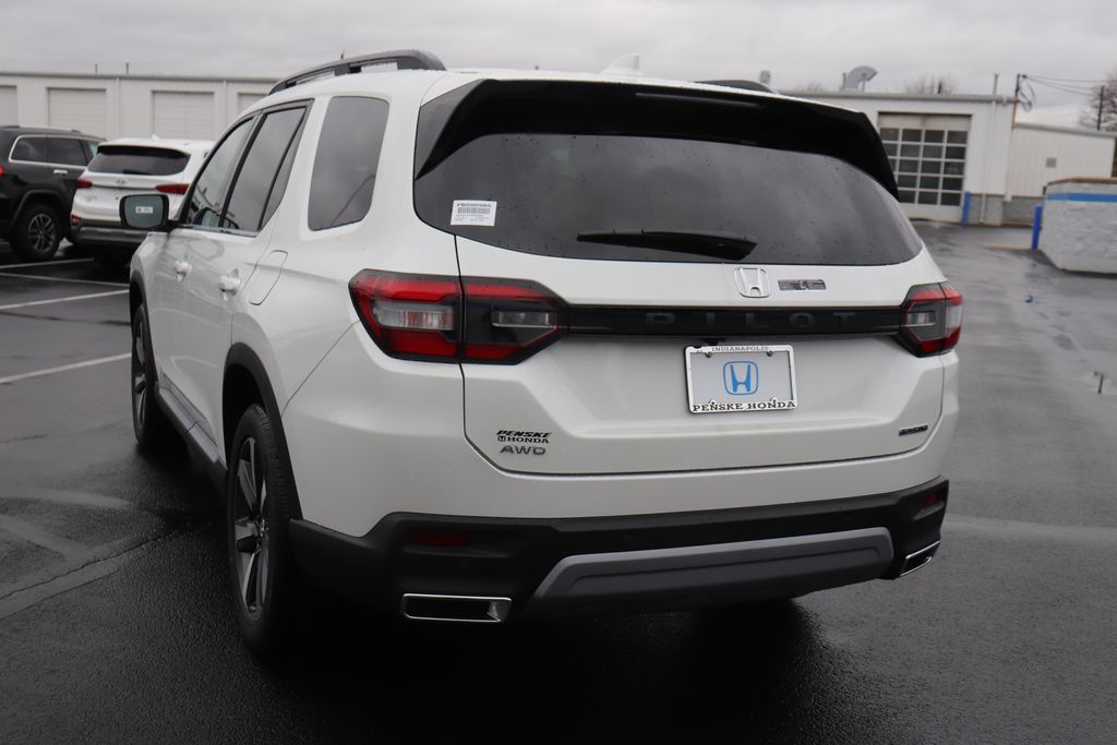 2025 Honda Pilot Touring 3