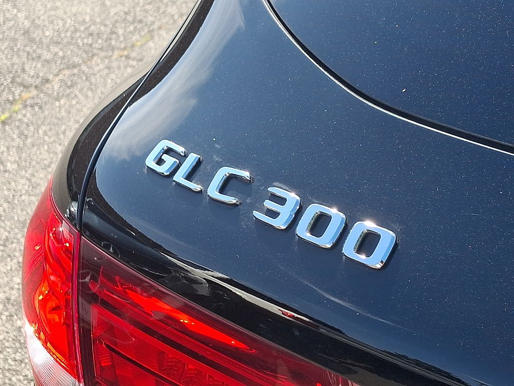 Thumbnail: 2019 Mercedes-Benz GLC - 28