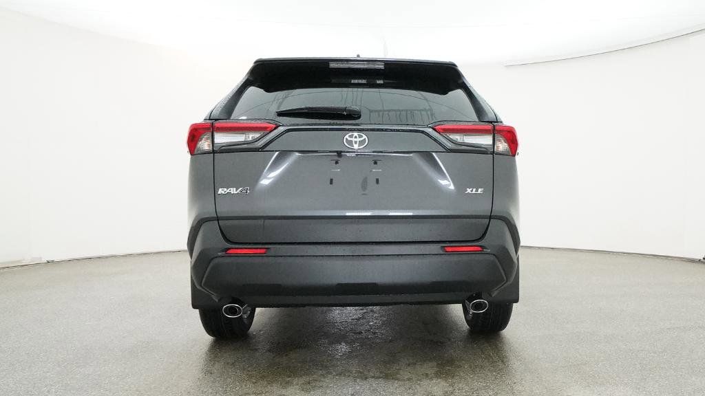 2025 Toyota RAV4 XLE 20