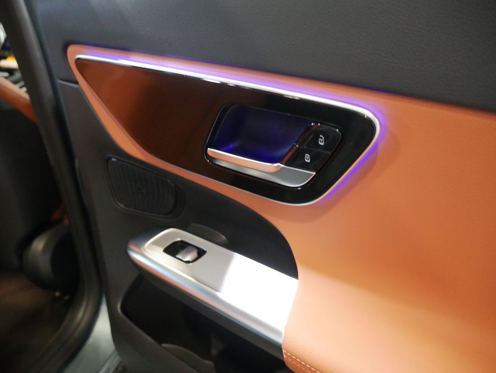 Thumbnail: 2026 Mercedes-Benz GLC - 27