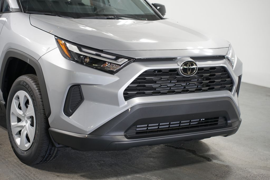 Thumbnail: 2025 Toyota RAV4 - 4
