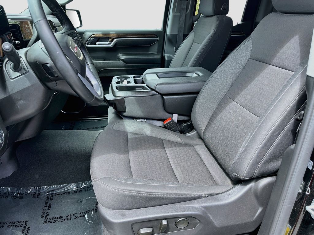 Used 2025 Black GMC Elevation image 21