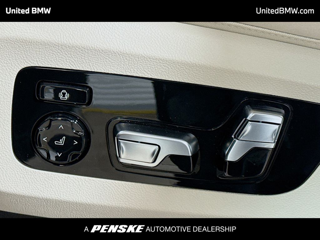 Thumbnail: 2024 BMW X7 - 4