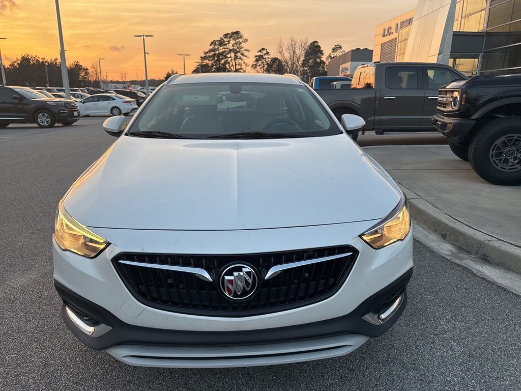 2019 Buick Regal TourX AWD Essence