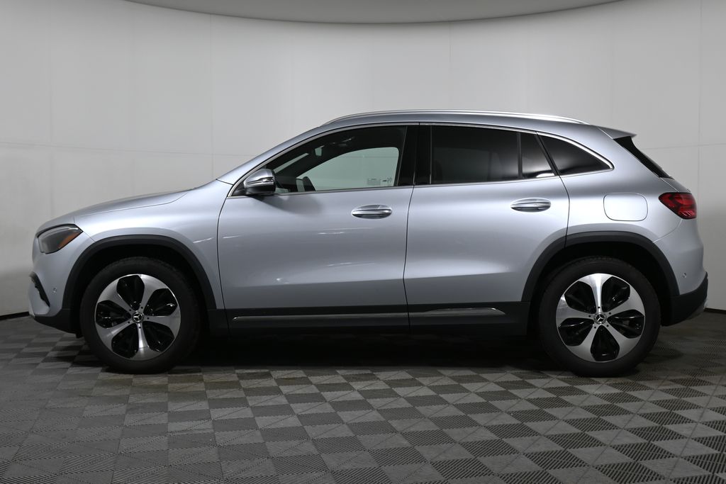 Thumbnail: 2026 Mercedes-Benz GLA - 2