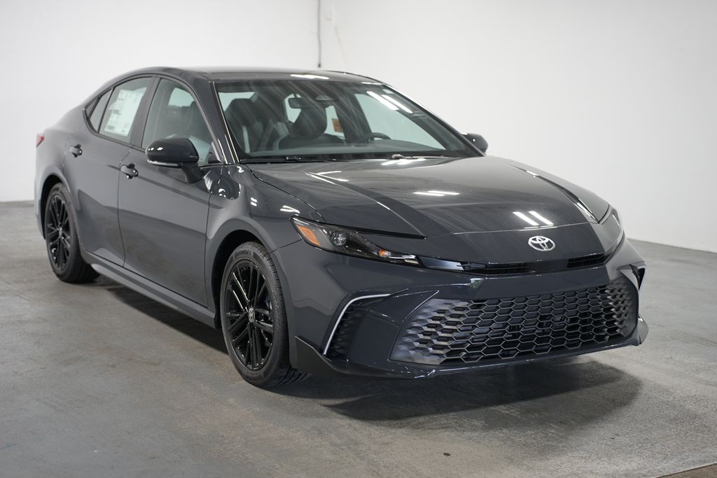 Thumbnail: 2025 Toyota Camry - 3