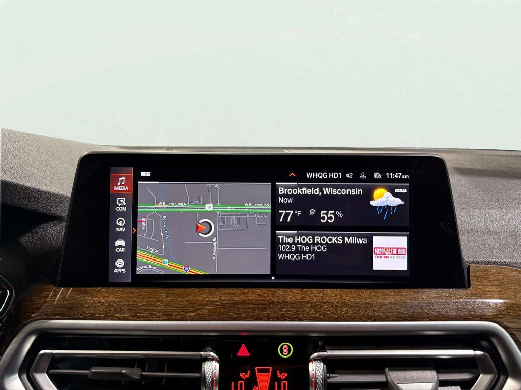 Used 2022 Black BMW xDrive30i image 13