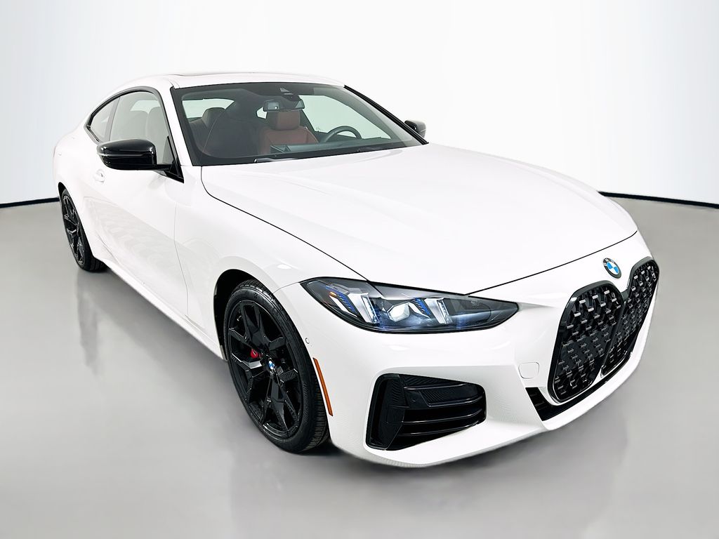 Thumbnail: 2025 BMW 4 Series - 3