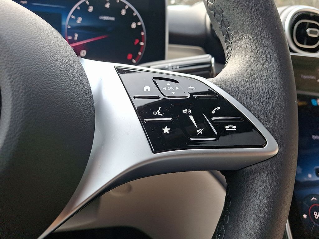 Thumbnail: 2025 Mercedes-Benz C-Class - 16