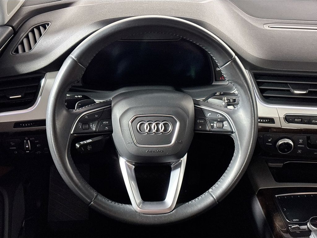 2019 Audi Q7 45 Premium Plus