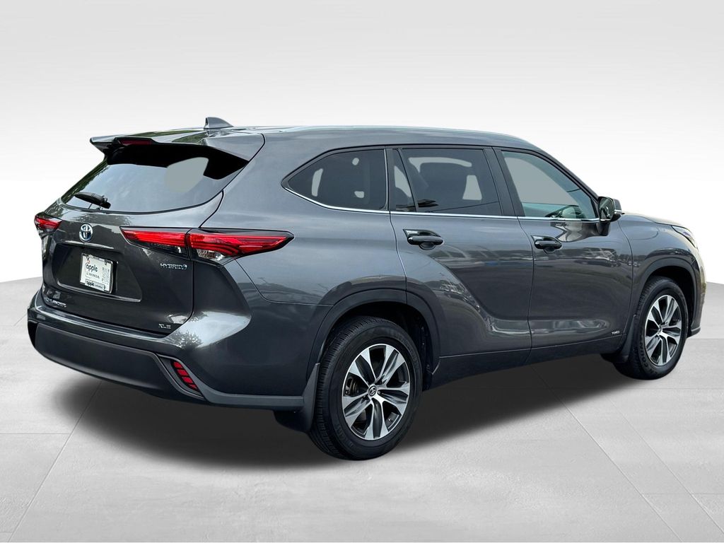 2023 Toyota Highlander Hybrid XLE