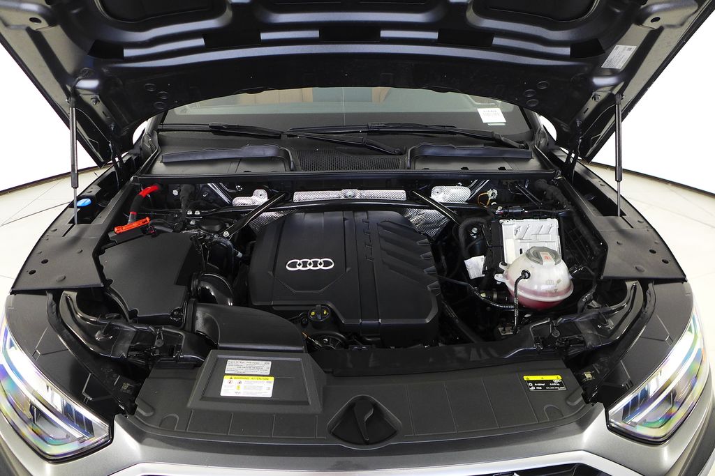 Thumbnail: 2022 Audi Q5 - 6
