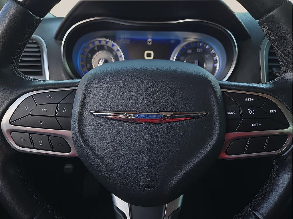 Used 2019 Chrysler 300 For Sale in Farmington, AR