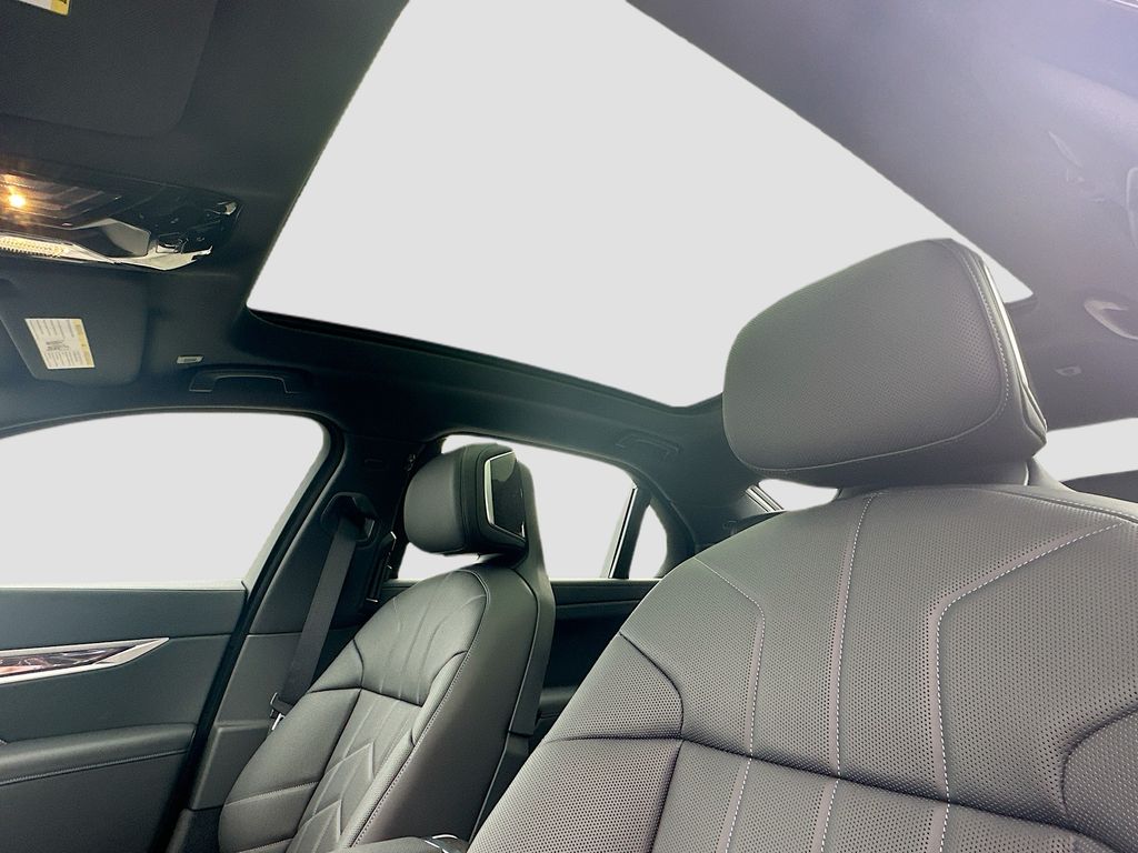 New 2026 Black BMW 760i xDrive image 23