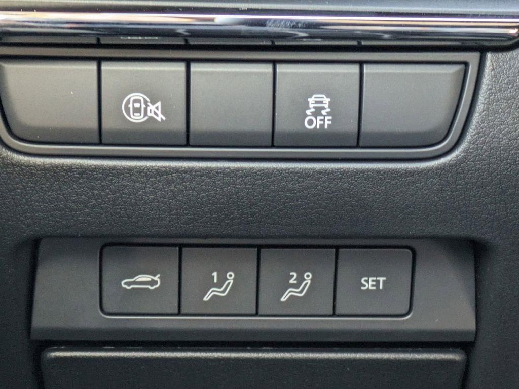 2025 Mazda Mazda3 2.5 S Preferred Package photo