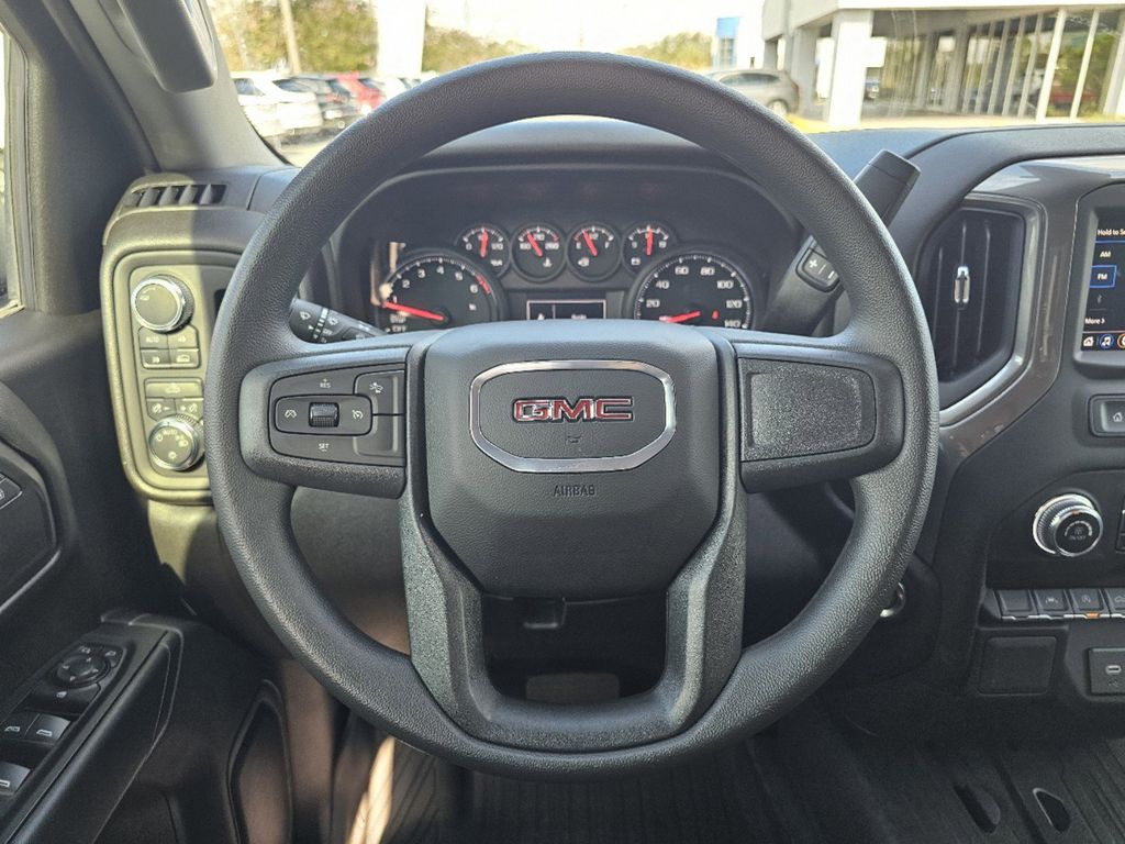 2025 GMC Sierra 1500 Pro 11