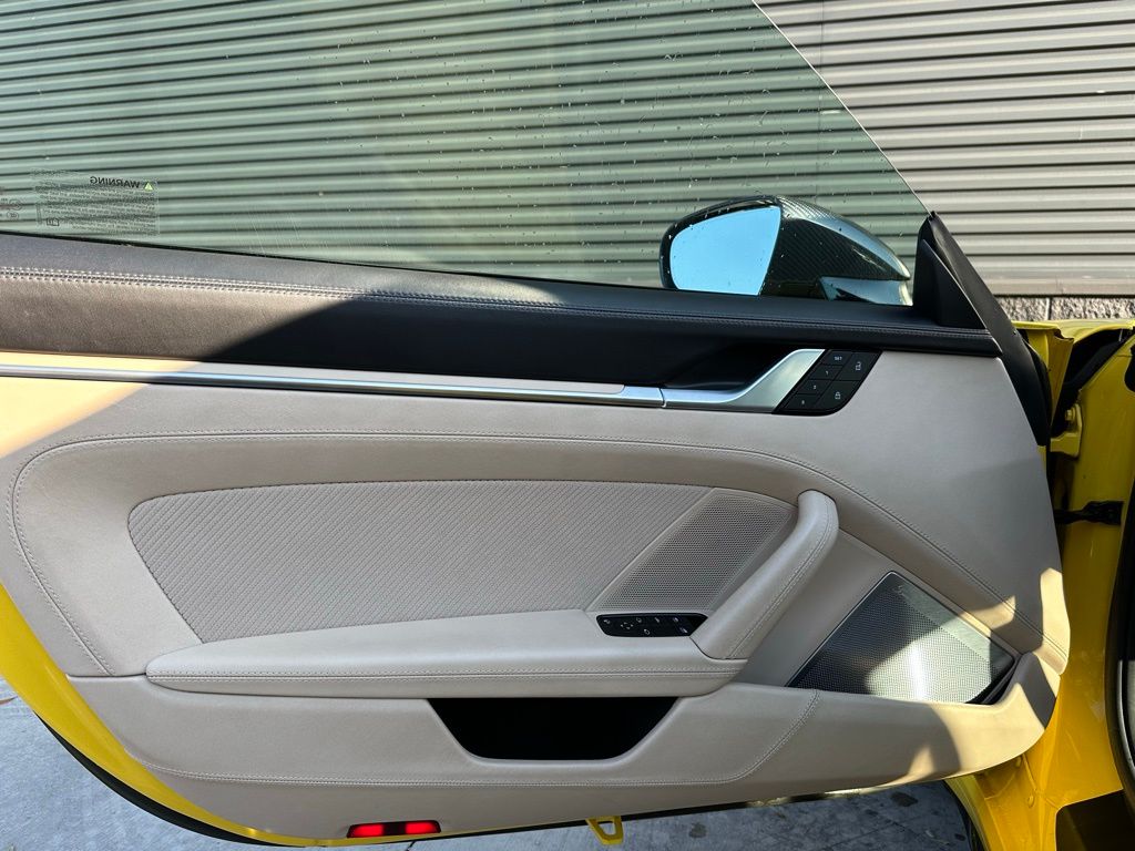 2023 Porsche 911 Turbo S 15