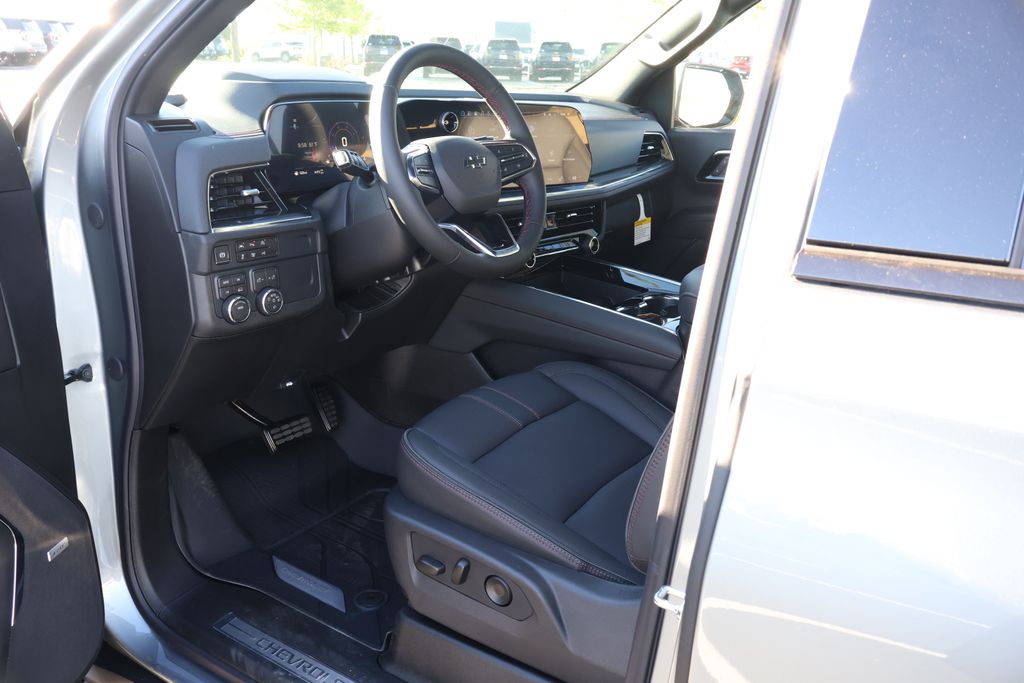 Thumbnail: 2026 Chevrolet Tahoe - 15