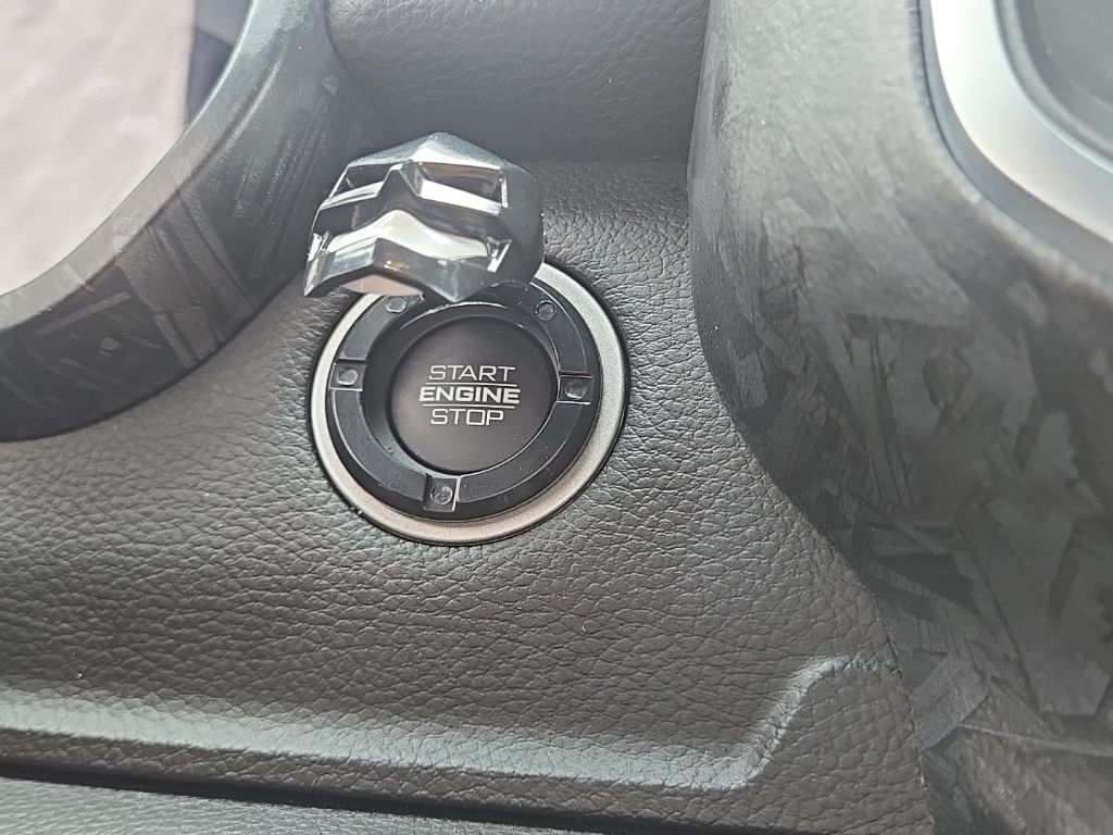 Used 2025 White Ram Big Horn/Lone Star image 47