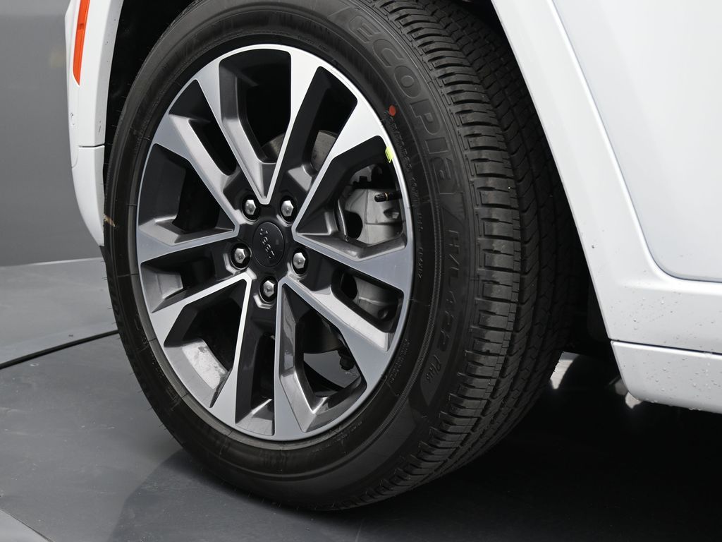 Used 2024 Bright White Clearcoat Jeep Overland image 21