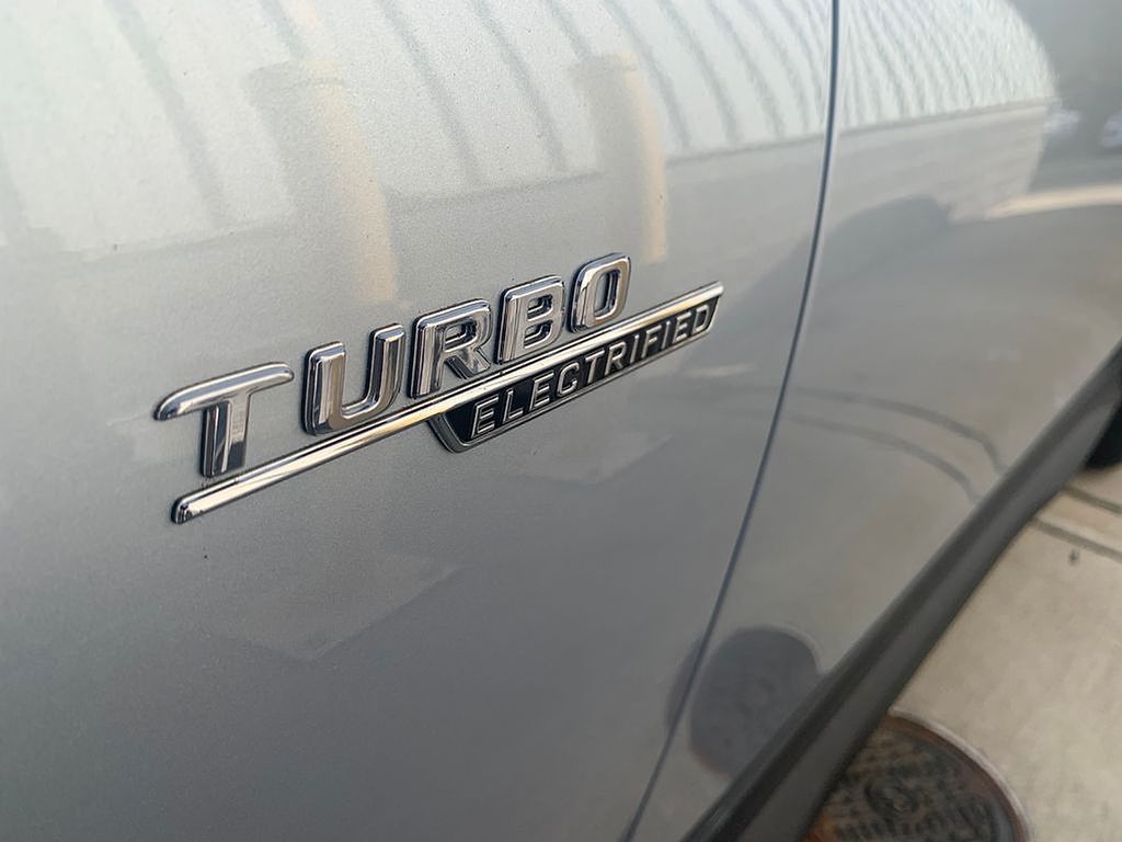 Thumbnail: 2026 Mercedes-Benz GLC - 7