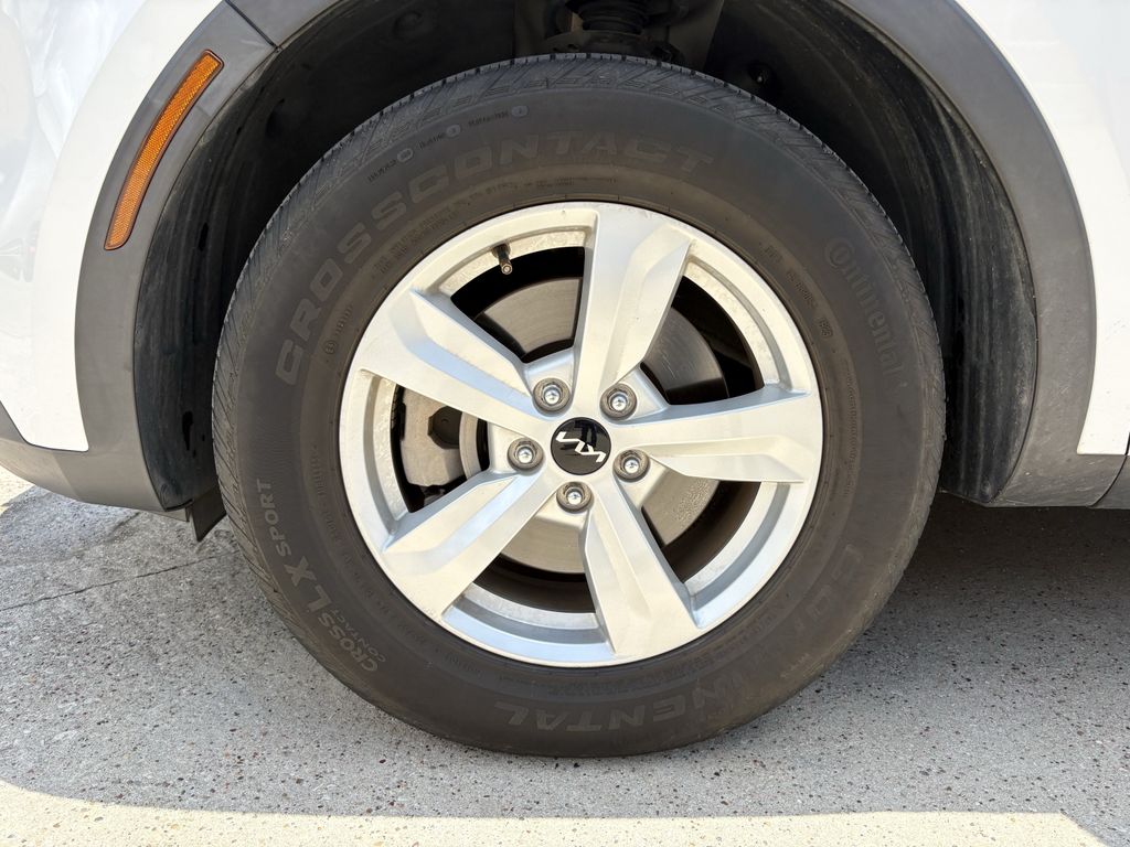 2023 Kia Sorento LX White at Shottenkirk Kia Fort Bend