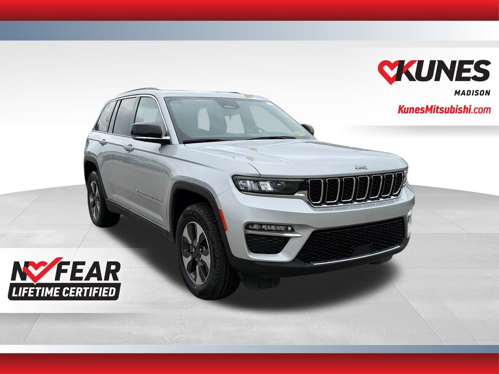 Silver Zynith 2024 Jeep Grand Cherokee 4xe 4WD SUV / Crossover Four-Wheel Drive 8-Speed Automatic