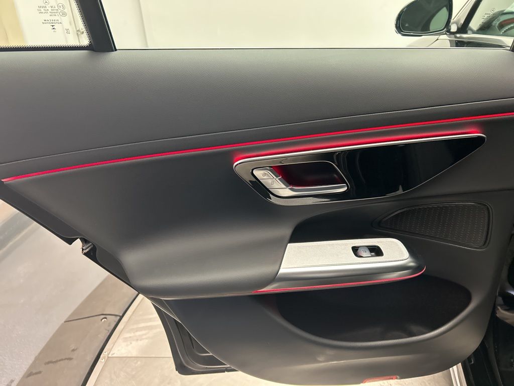 Thumbnail: 2025 Mercedes-Benz E-Class - 22