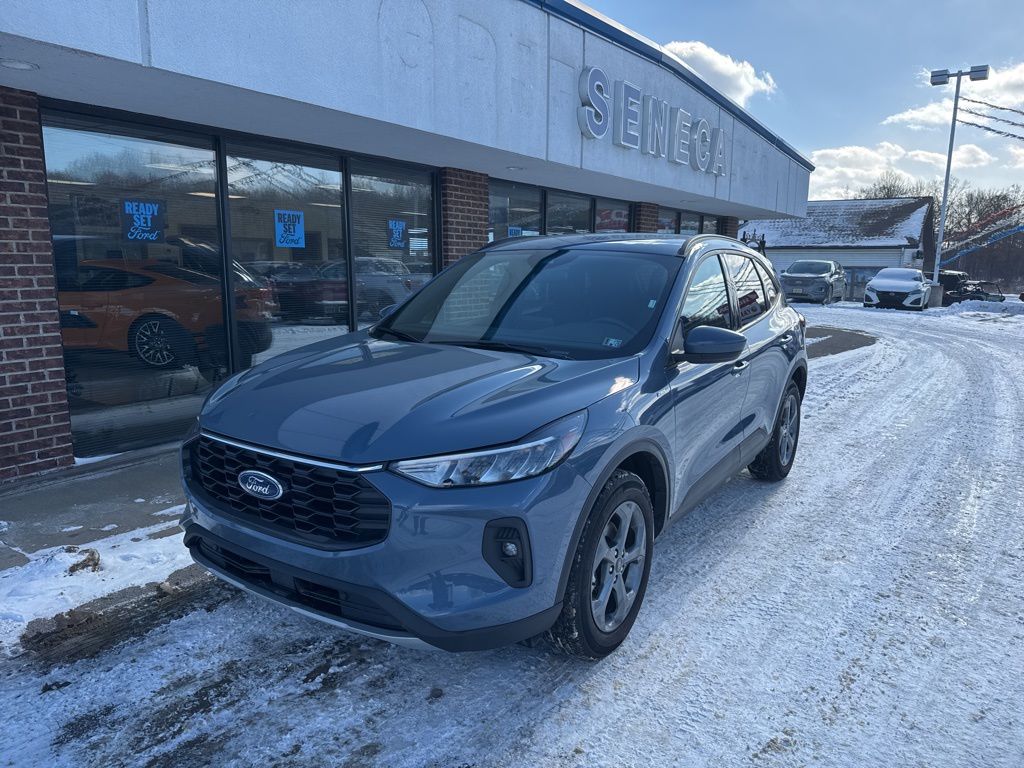 2025 Ford Escape ST-Line Select