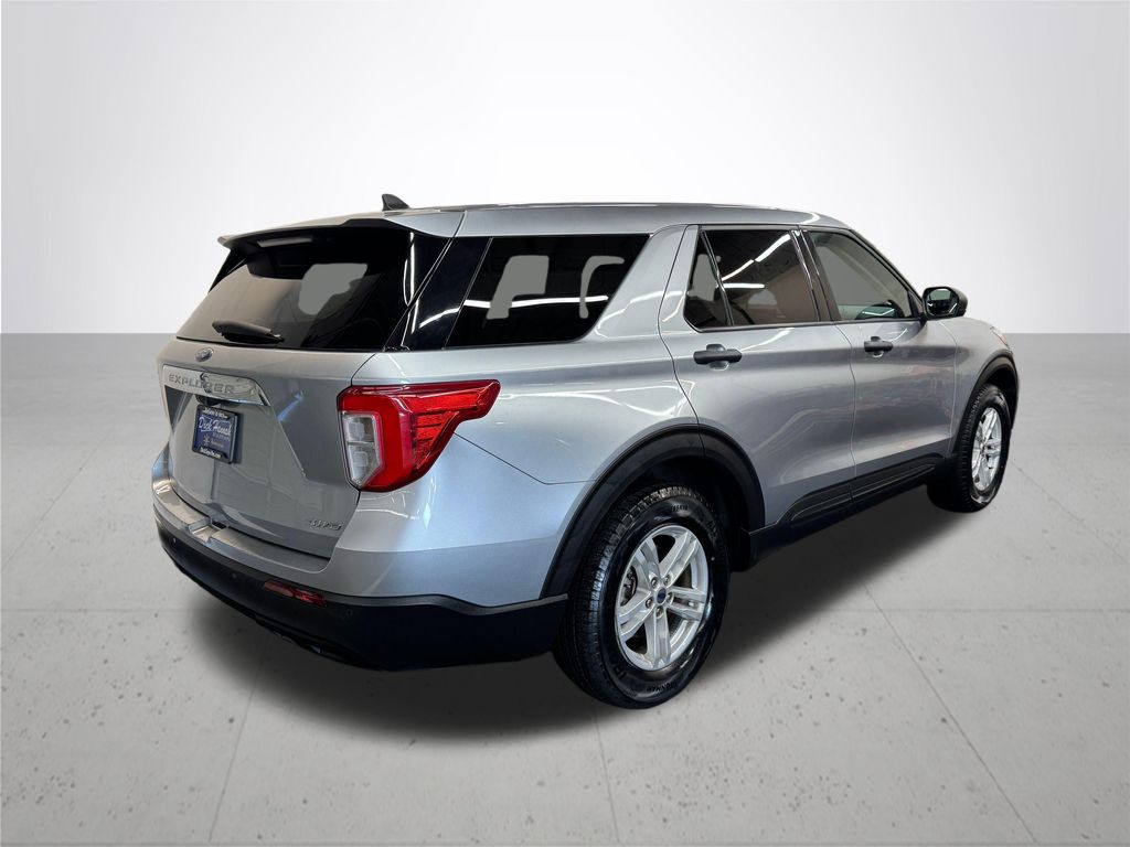 2023 Ford Explorer Base