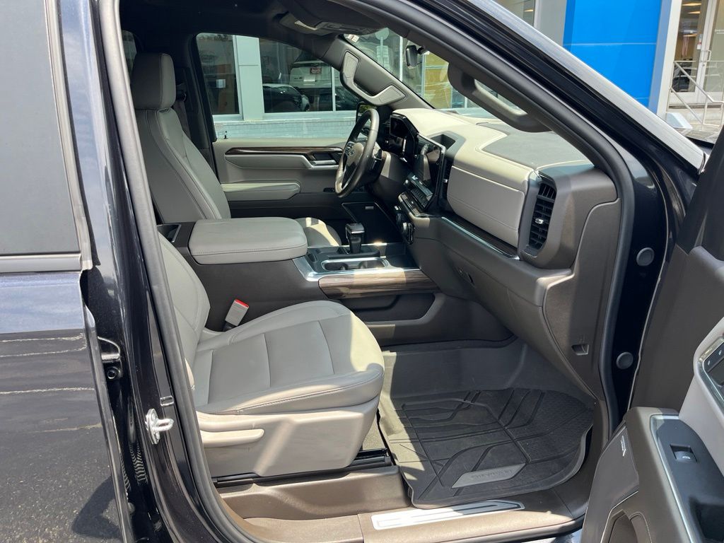 Used 2024 Gray Chevrolet RST image 49