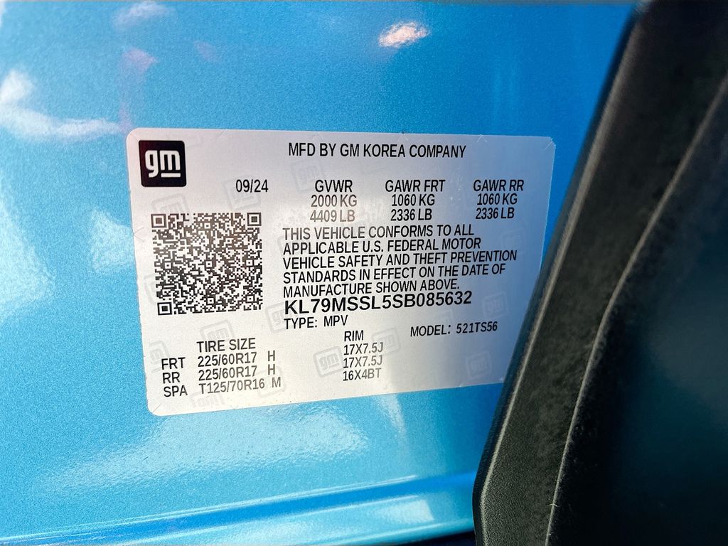 Used 2025 Blue Chevrolet ACTIV image 29