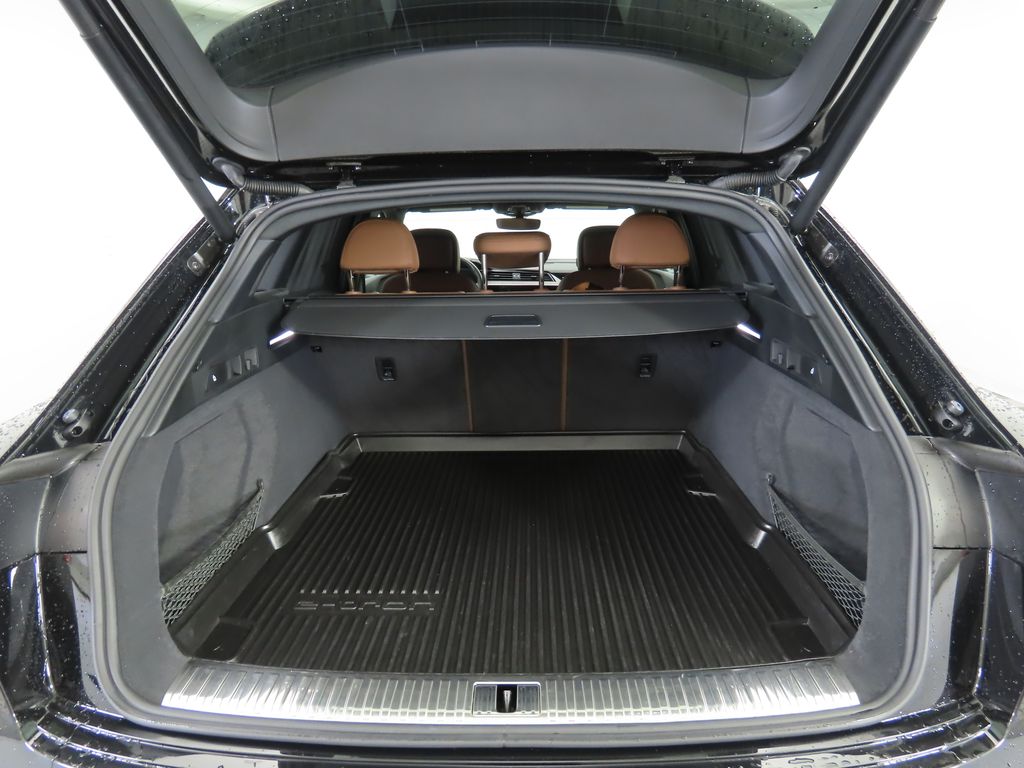 Thumbnail: 2019 Audi e-tron - 29