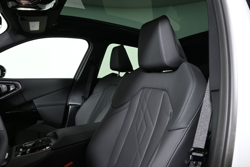 Thumbnail: 2026 BMW X3 - 16
