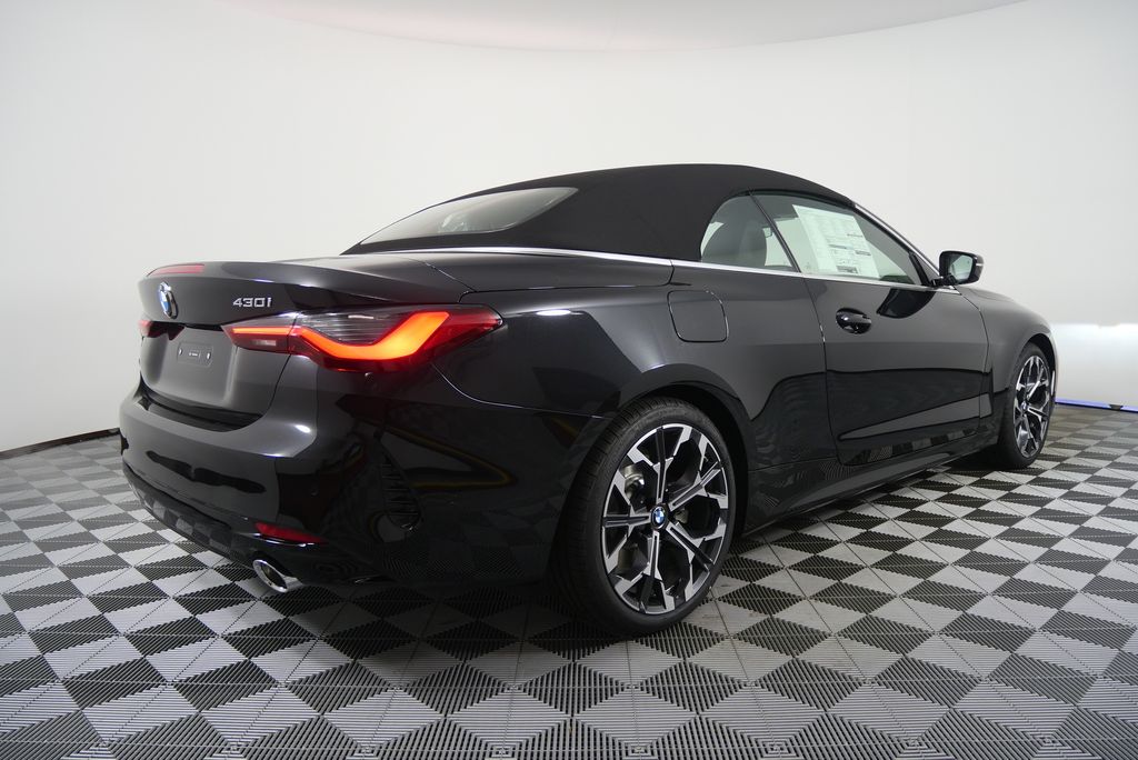 Thumbnail: 2026 BMW 4 Series - 3