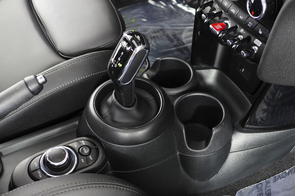 Thumbnail: 2024 MINI Cooper - 16