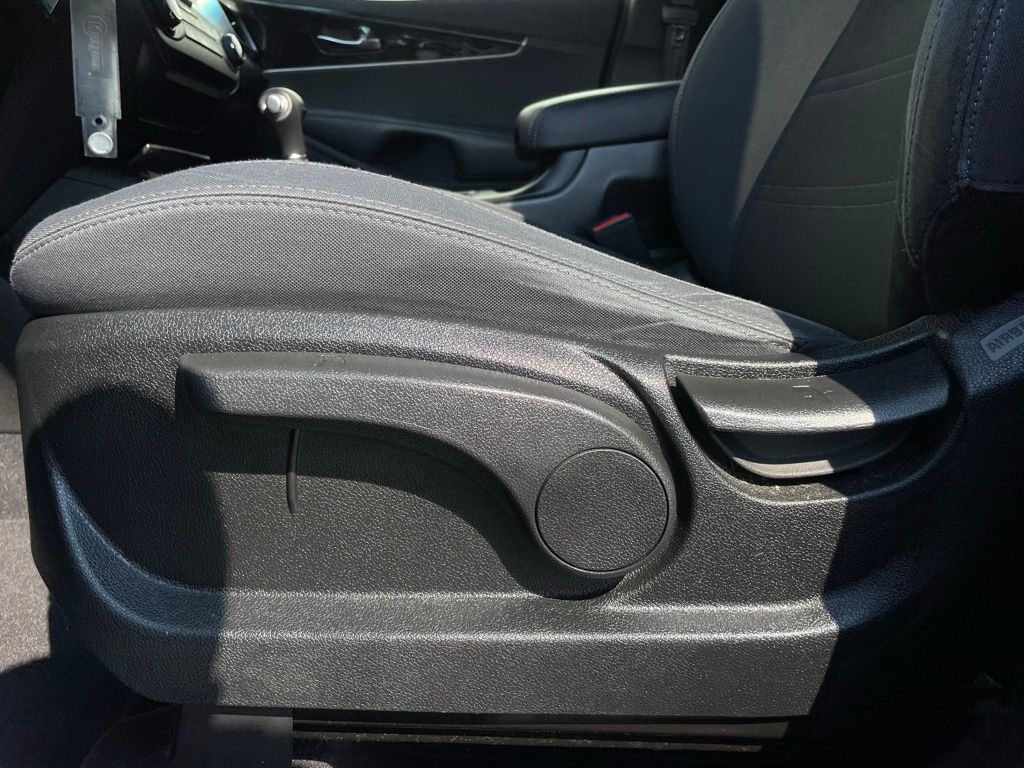 Thumbnail: 2018 Kia Sorento - 24