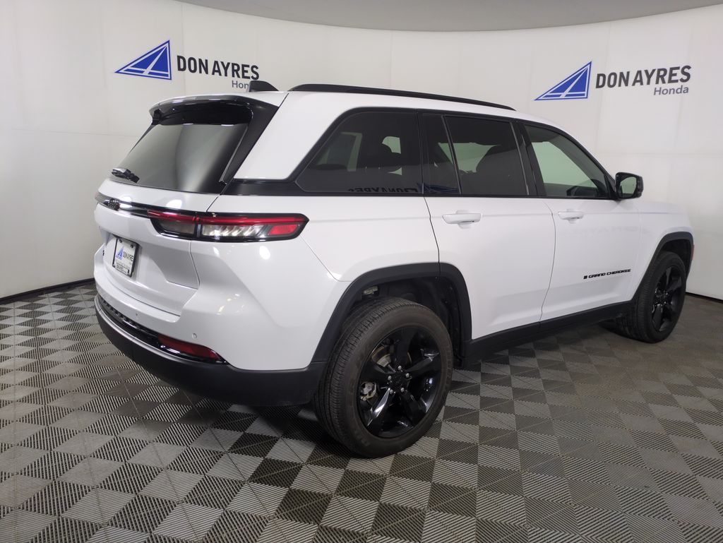 Used 2023 Jeep Grand Cherokee For Sale in Fort Wayne, IN