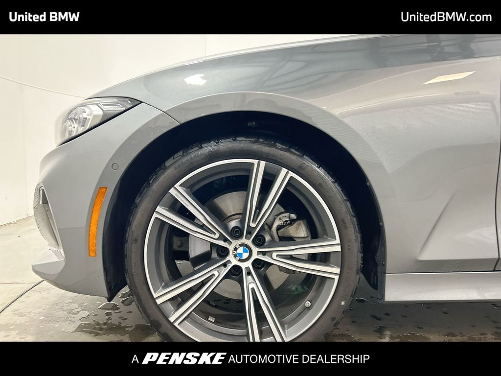 Thumbnail: 2024 BMW 3 Series - 10