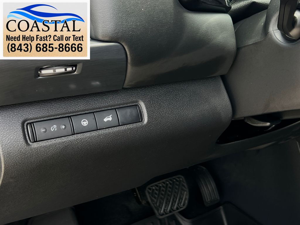 2025 Nissan Pathfinder SL Silver at Lugoff Nissan